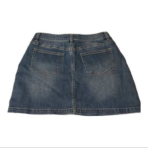 Highline Floral Embroidered Mini Jean‎ Denim Skirt - Picture 3 of 6